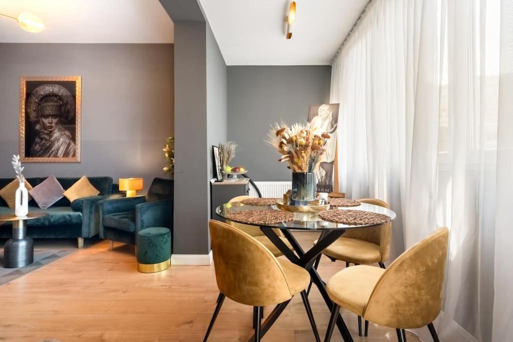 Intercontinental Apart - Massage Terrace Fireplace Букурещ Екстериор снимка