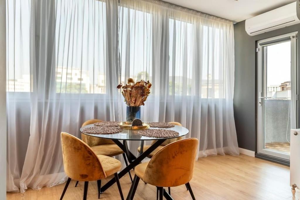 Intercontinental Apart - Massage Terrace Fireplace Букурещ Екстериор снимка